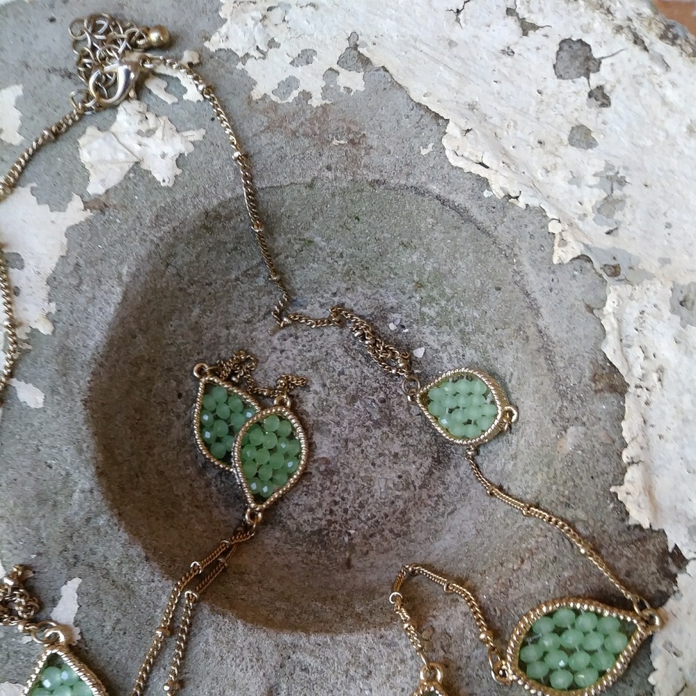 FASHION NECKLACE!!! (Long) - Picture 2 of 2